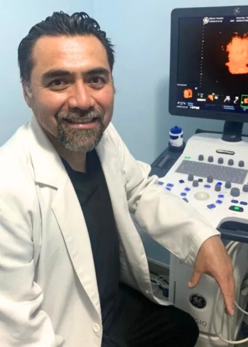 dr raymundo garcía Ginecólogo en Pachuca y Tizayuca